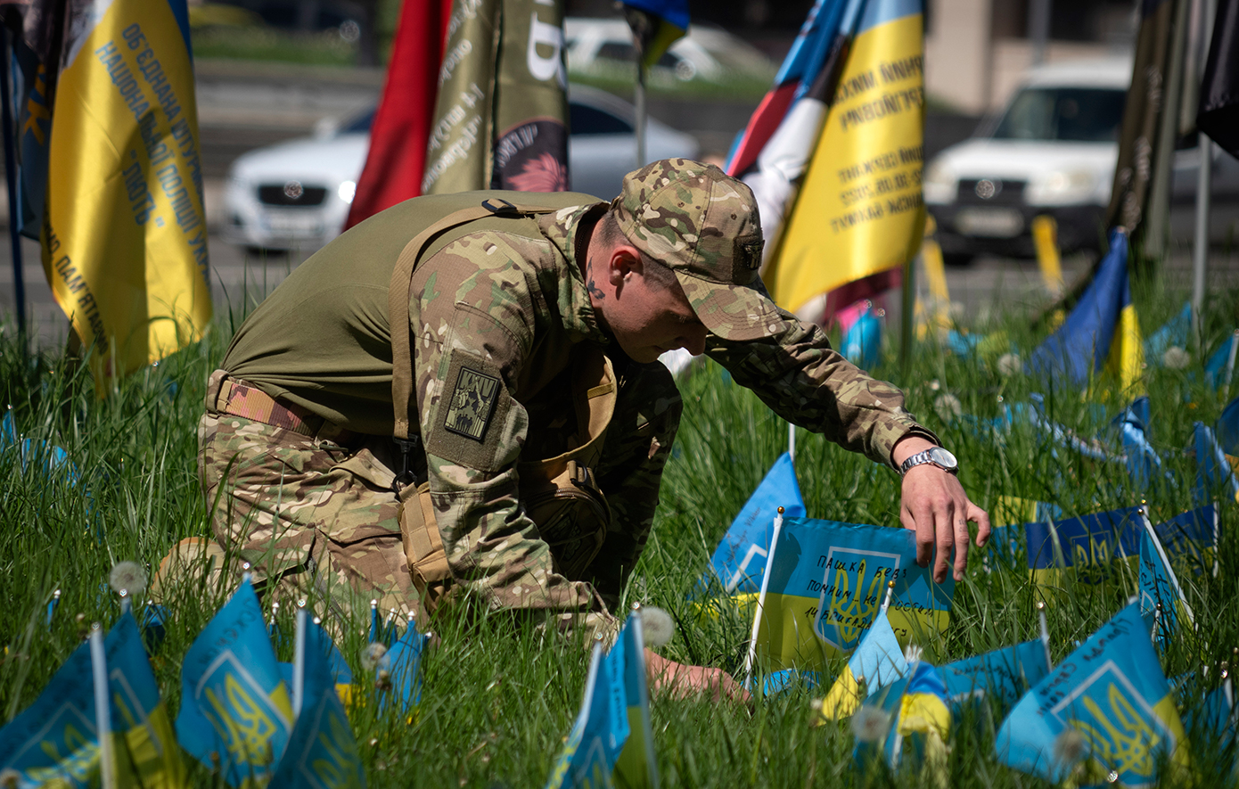Δύο νεκροί και έξι τραυματίες από ρωσική επίθεση στην Ουκρανία